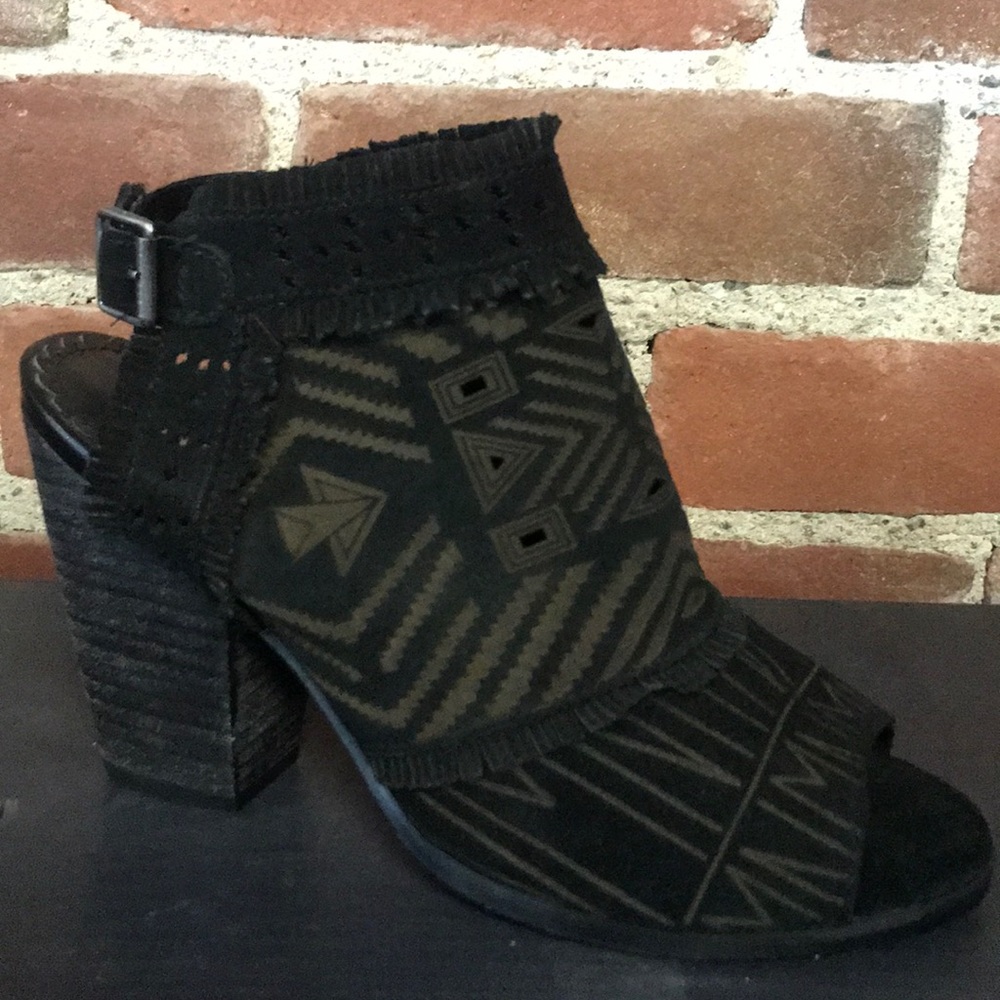 Naughty monkey shoes
